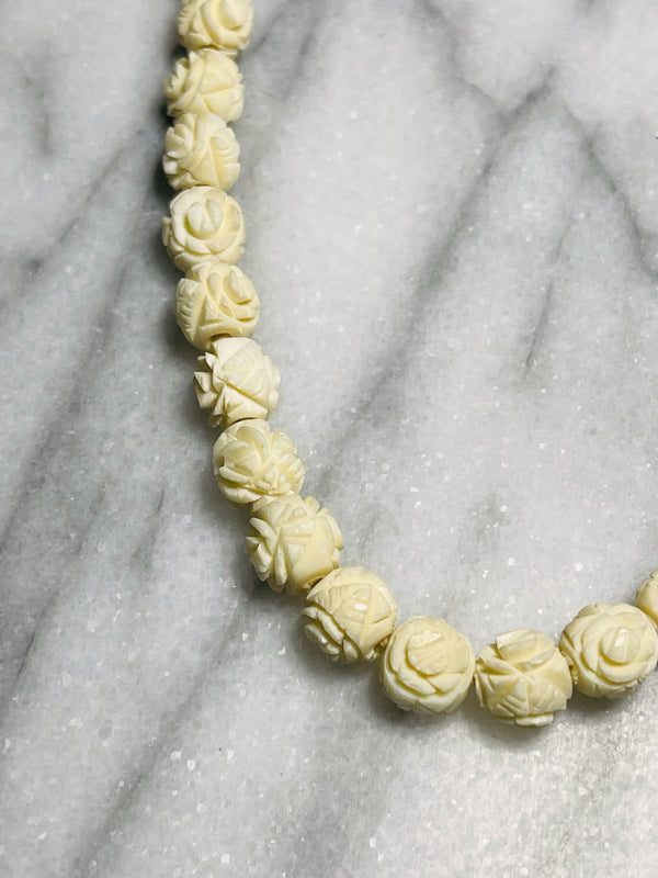 Vintage Cream Carved Floral Beaded Necklace